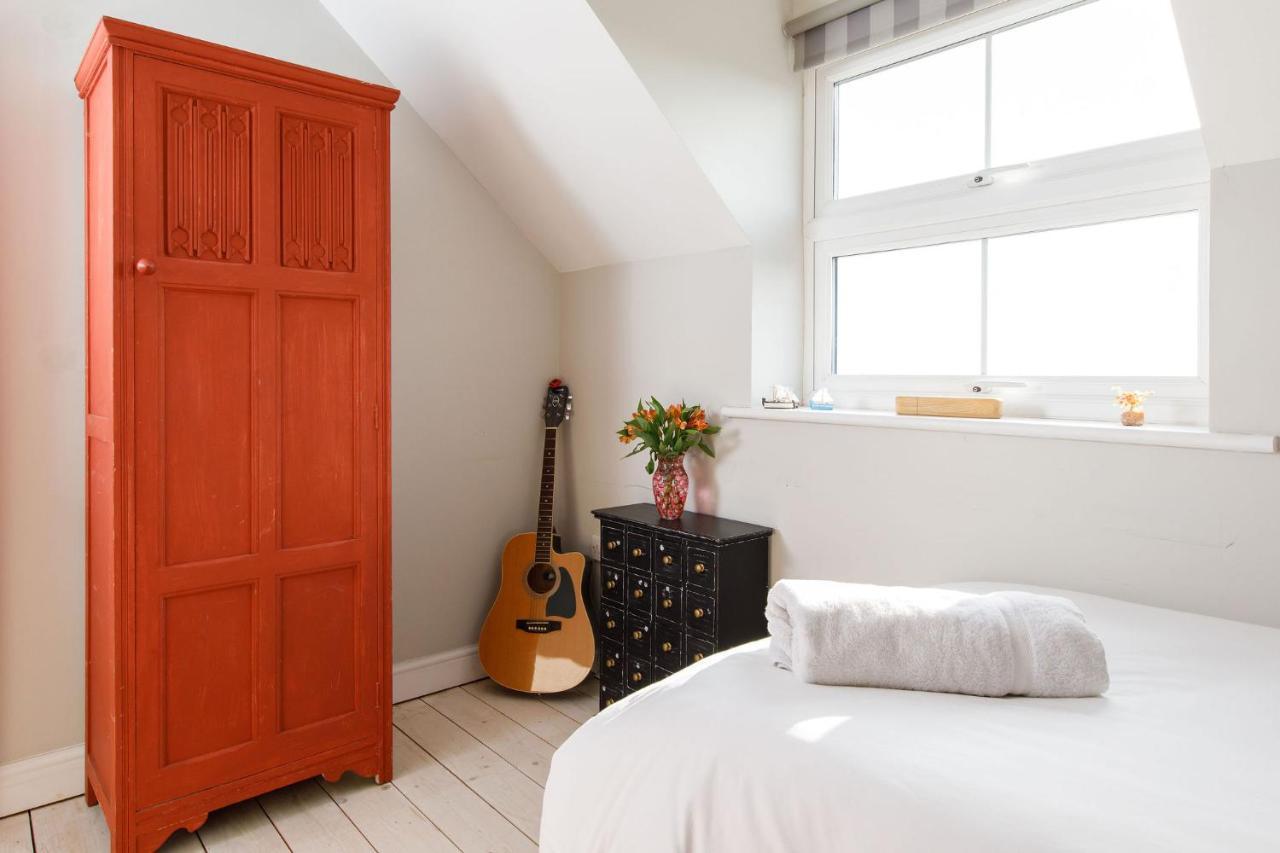 Appartement Woodfield Wellbeing à Oving Extérieur photo