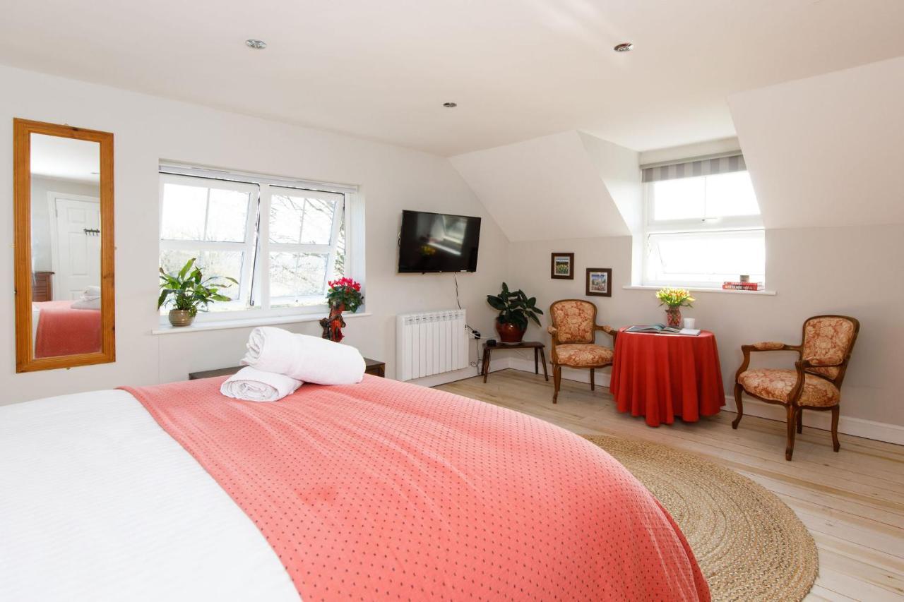 Appartement Woodfield Wellbeing à Oving Extérieur photo
